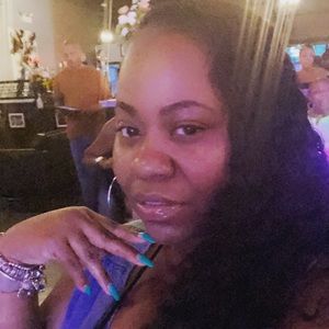 Meet your Posher, Nikki